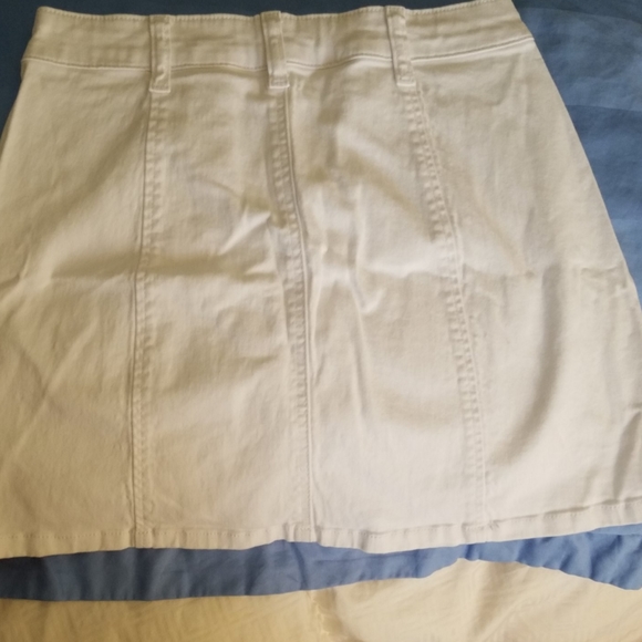 White Skirt - Picture 2 of 2